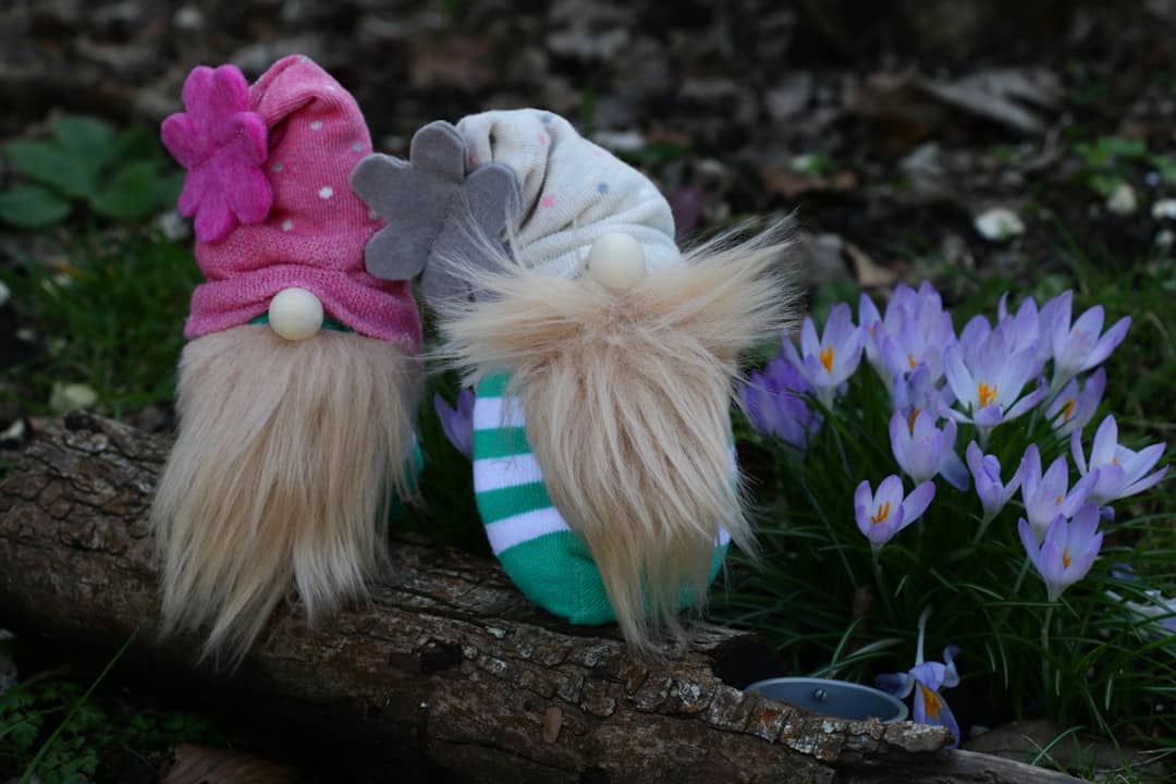 découvrez notre collection de nains de jardin uniques et charmants qui ajouteront une touche féerique à votre espace extérieur. parfaits pour embellir votre jardin ou offrir en cadeau, nos nains allient qualité et originalité.